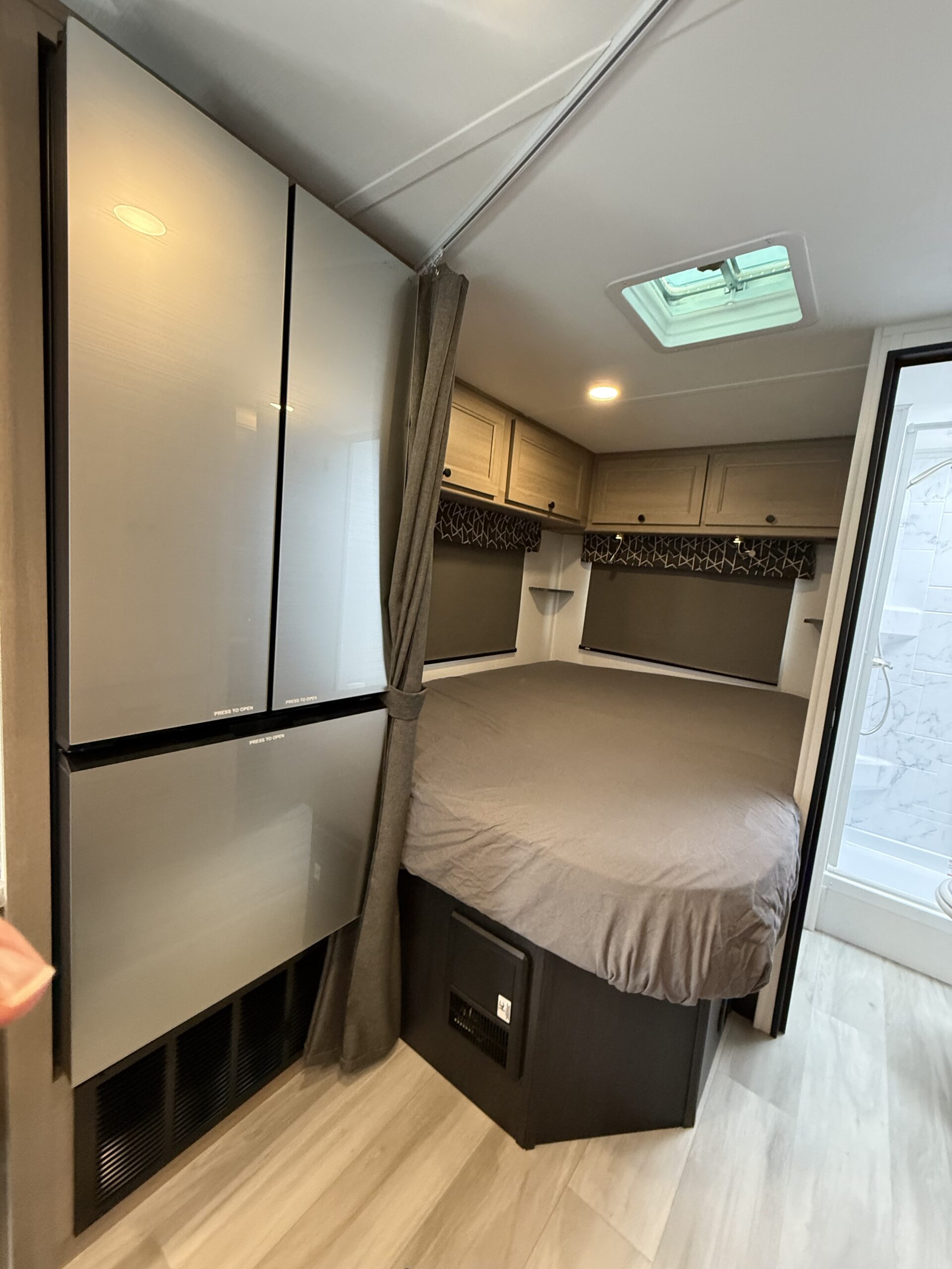 Sunseeker 2350 24' 15S - Image 16