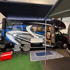 Thor Quantum Mercedes Diesel Sprinter 25'  (4M)