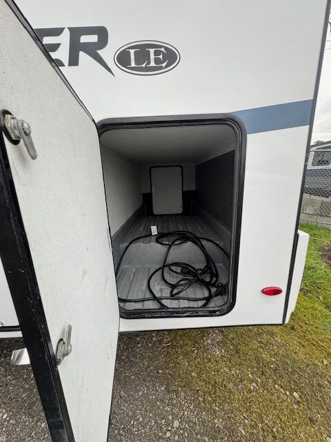 Forest River Sunseeker 2850 (super slide) 31' 31S - Image 4